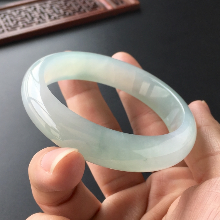 (超值推荐)冰种晴水手镯(57.1mm)