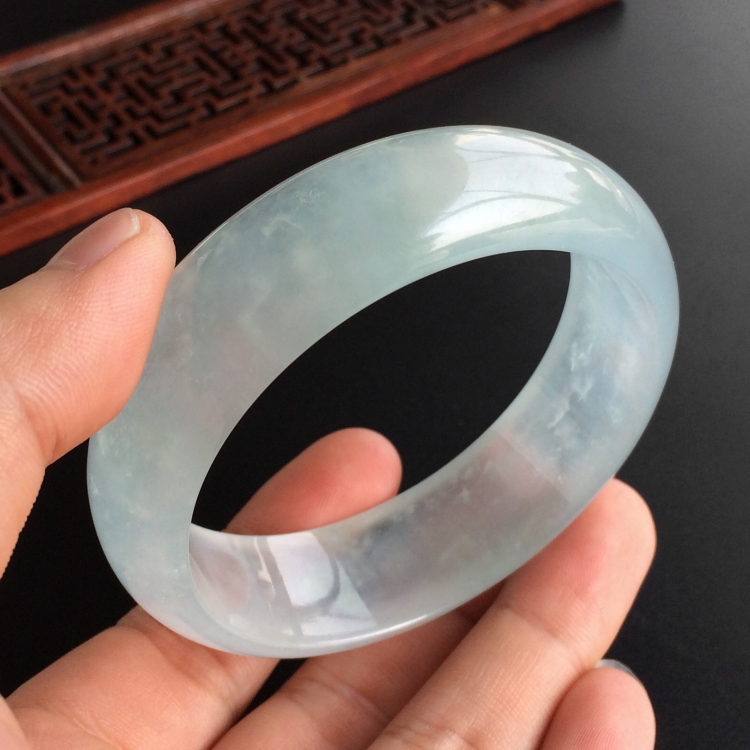 (超值推荐)冰种晴水手镯(57.8mm)