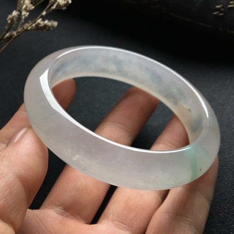 （超值推荐）冰种淡晴水手镯（56.2mm）
