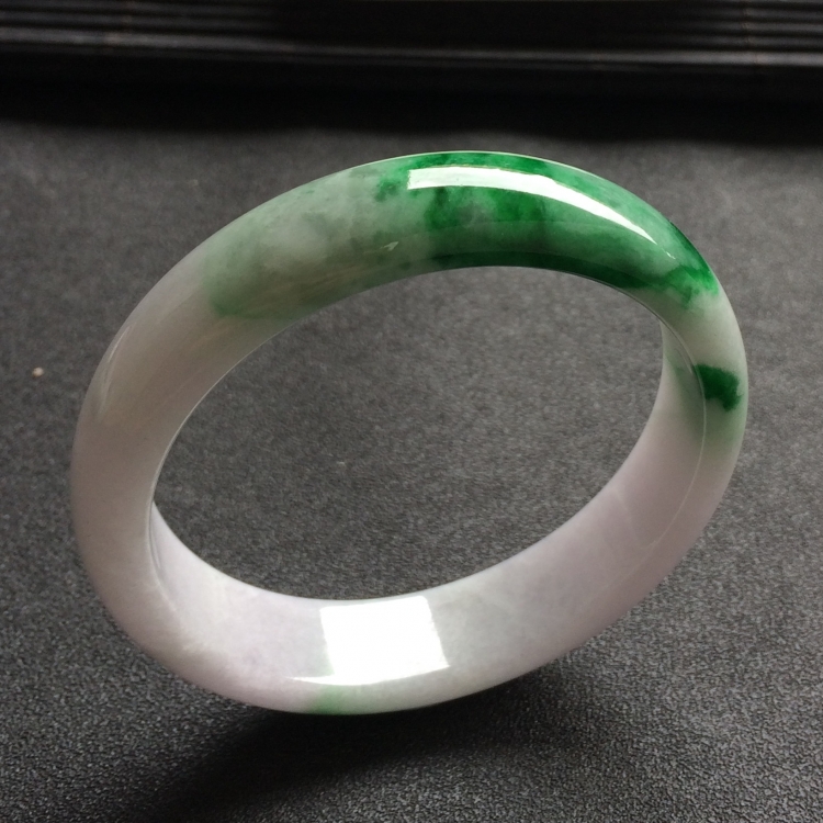 （超值推荐）糯冰种带浓绿手镯(一批走)（58.7mm/60mm/60mm）