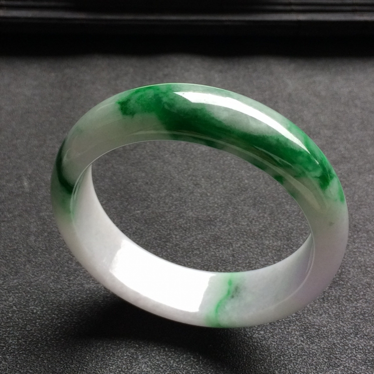 （超值推荐）糯冰种带浓绿手镯(一批走)（58.7mm/60mm/60mm）