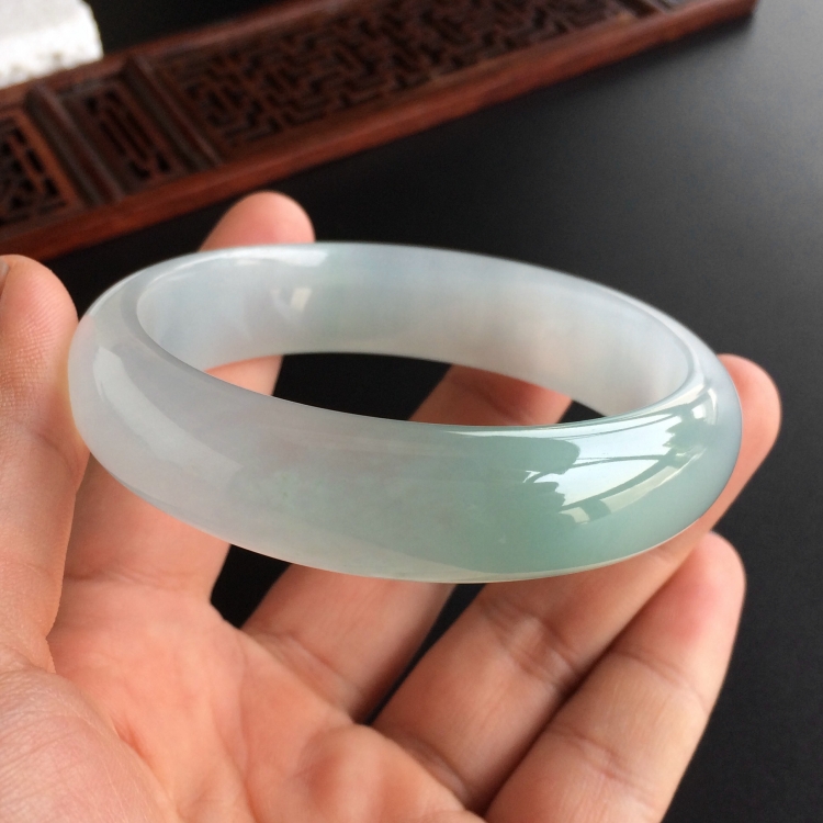 (超值推荐)冰种晴水手镯(59.5mm)