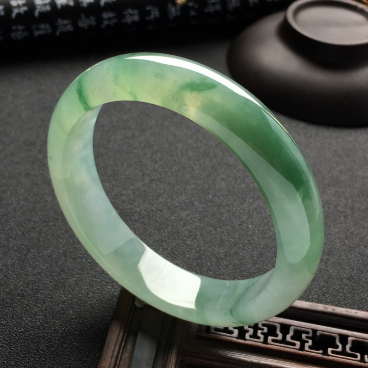 （超值推荐）糯冰种飘花手镯（57.2mm）