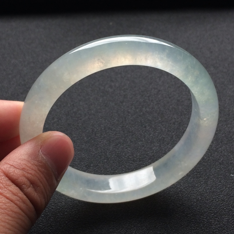 （超值推荐）冰种淡晴水手镯（56.1mm）