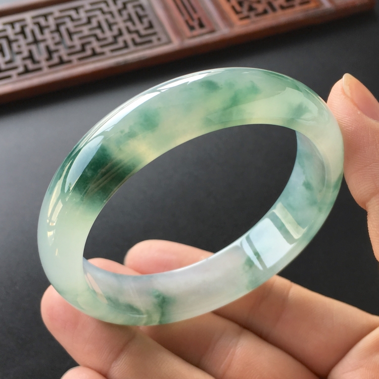 (超值推荐)冰种飘花手镯(57.3mm)