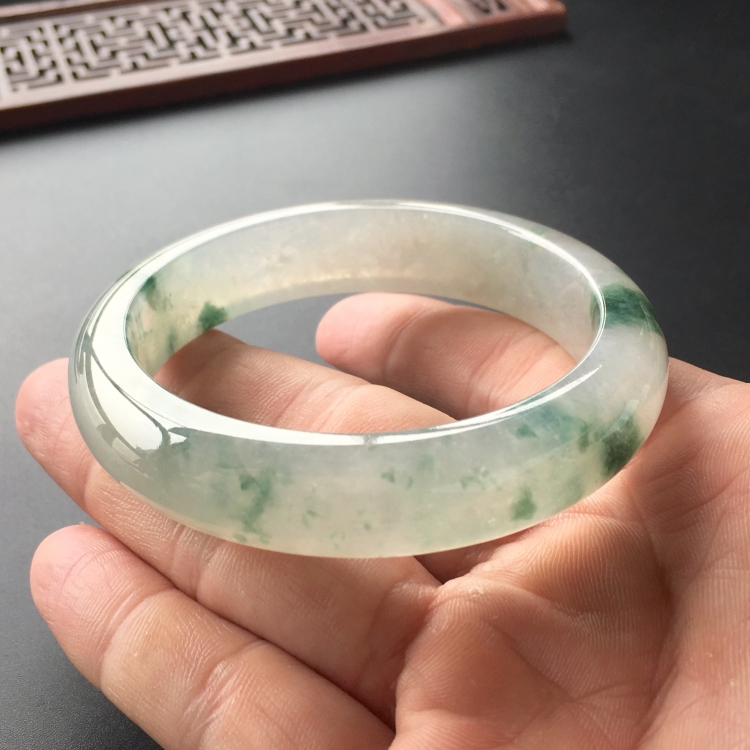 (超值推荐)冰种飘花手镯(56.2mm)