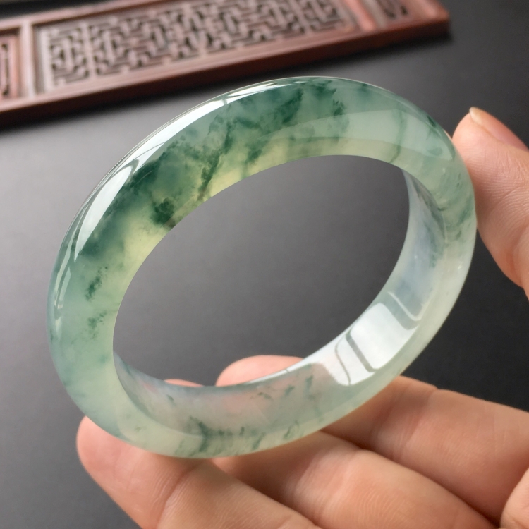 (超值推荐)冰种飘花手镯(55.6mm)