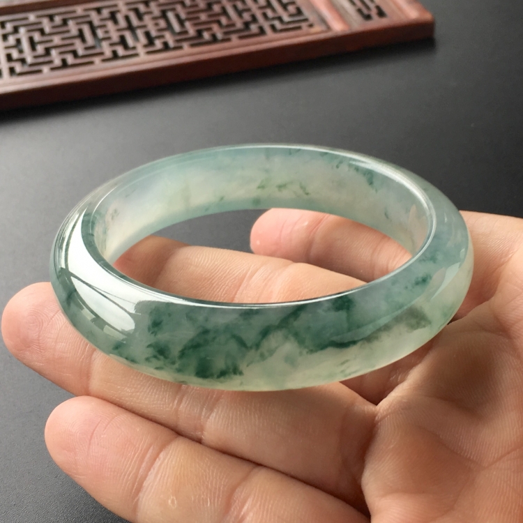 (超值推荐)冰种飘花手镯(55.6mm)