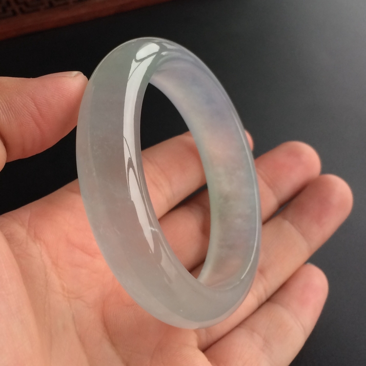 (超值推荐)冰玻种晴水手镯(55.6mm)