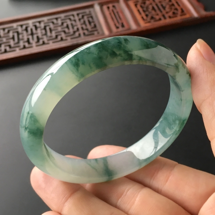 (超值推荐)冰种飘花手镯(57.6mm)