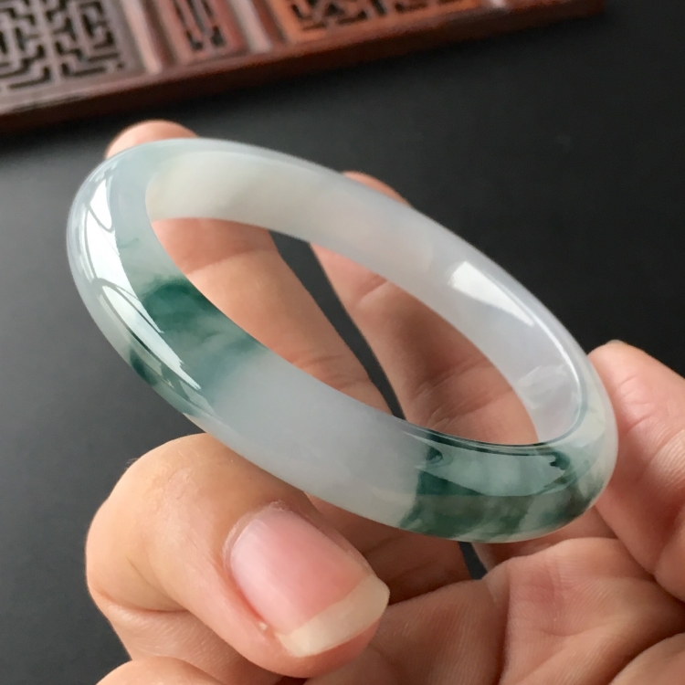 (超值推荐)冰种飘花手镯(54.1mm)