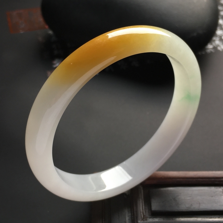 （超值推荐）糯冰种黄翡手镯（54.6mm）