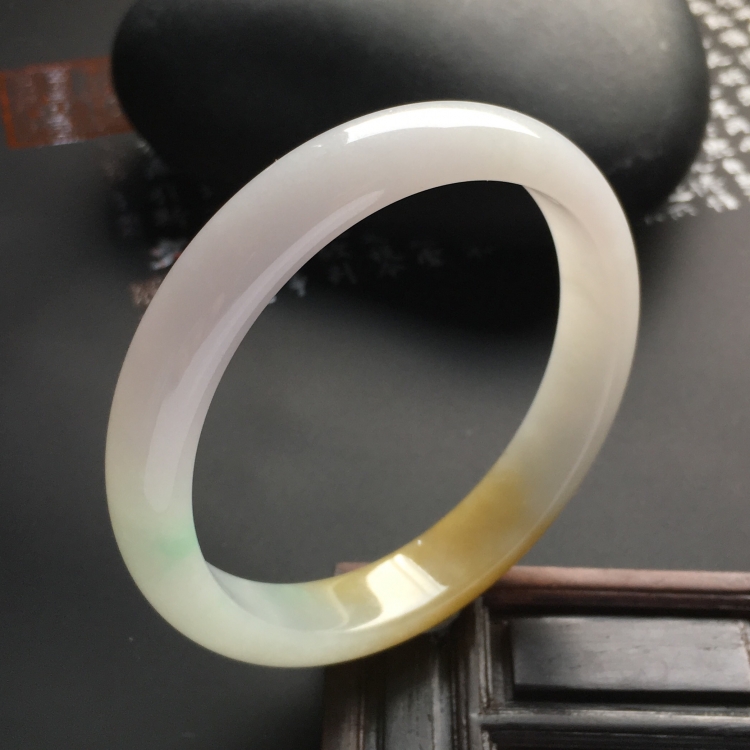 （超值推荐）糯冰种黄翡手镯（54.6mm）