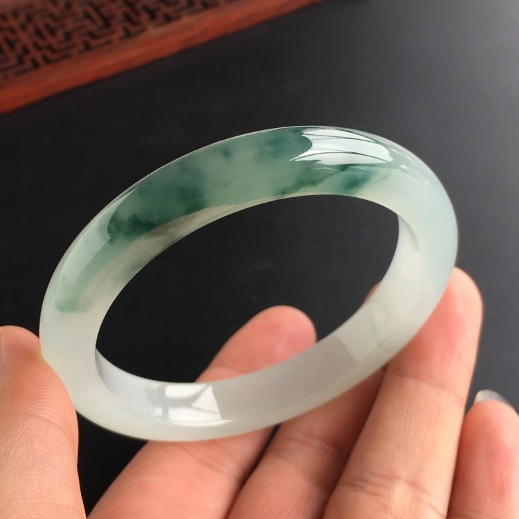 (超值推荐)冰种飘花手镯(54.6mm)
