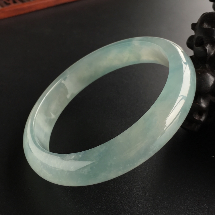 (超值推荐)冰种晴水略飘花手镯(57.4mm)