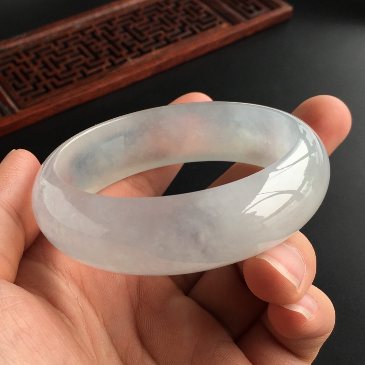 (超值推荐)冰玻种淡晴水手镯(56.4mm)
