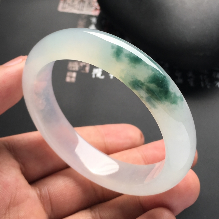 （超值推荐）冰种飘花手镯（56.7mm）