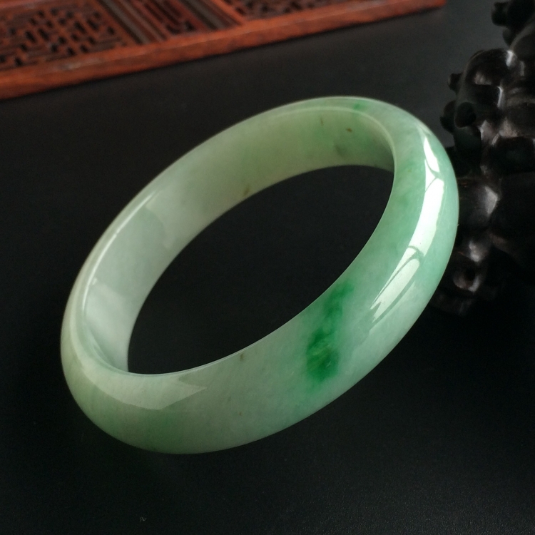 (超值推荐)糯冰种晴水飘翠手镯(58mm)