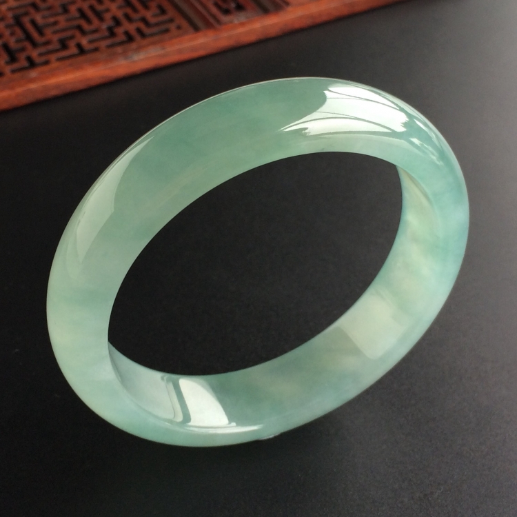 (超值推荐)冰种晴水手镯(57.1mm)