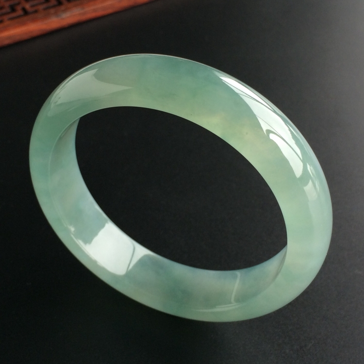 (超值推荐)冰种晴水手镯(57.1mm)
