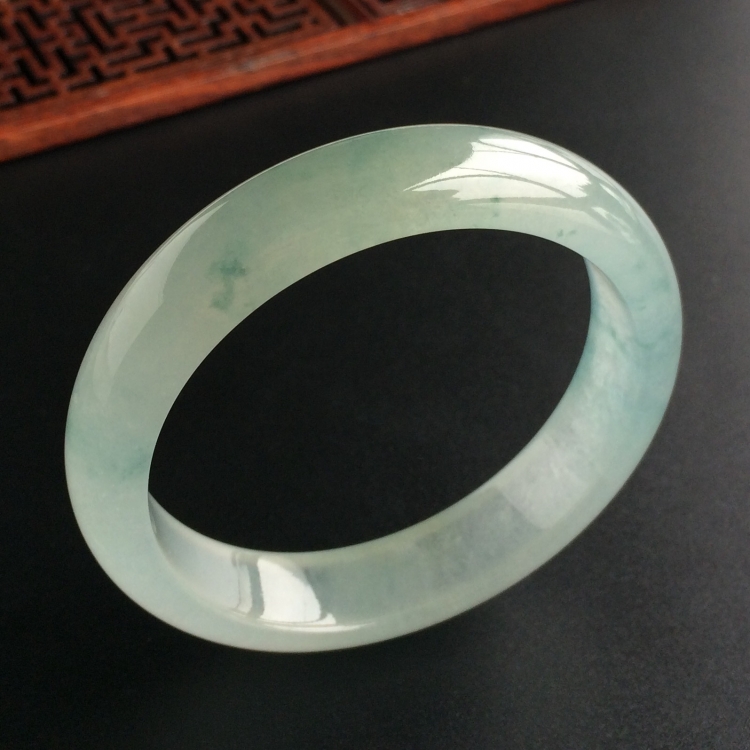 (超值推荐)冰种飘花手镯(54.2mm)
