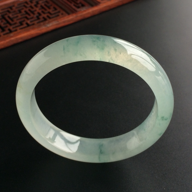 (超值推荐)冰种飘花手镯(54.2mm)