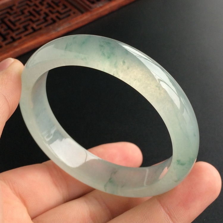 (超值推荐)冰种飘花手镯(54.2mm)