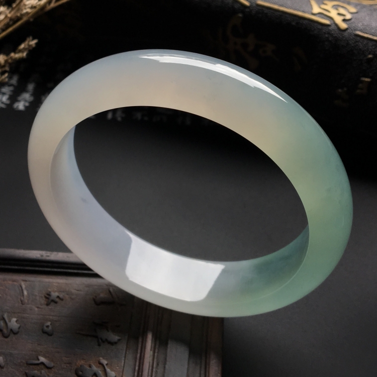 （超值推荐）冰种晴水手镯（56.8mm）