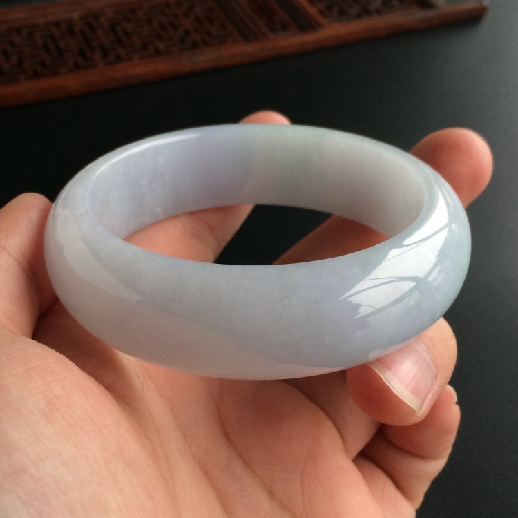(超值推荐)糯冰种淡紫罗兰手镯(56.8mm)