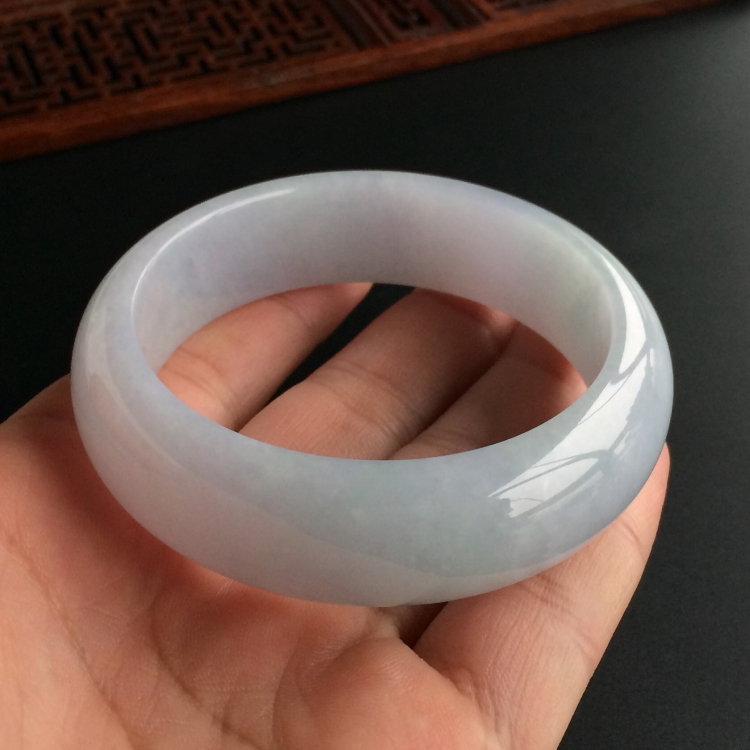 (超值推荐)糯冰种淡紫罗兰手镯(56.8mm)