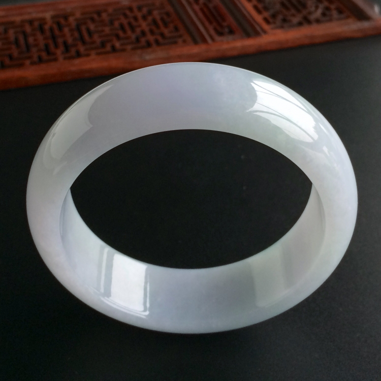 (超值推荐)糯冰种淡紫罗兰手镯(56.8mm)