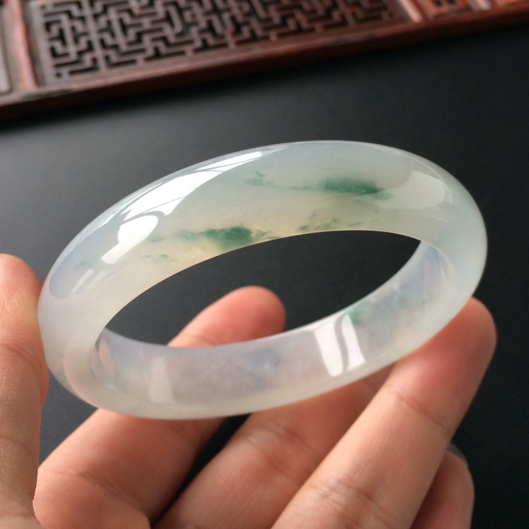 (超值推荐)冰种飘花手镯(57.8mm)