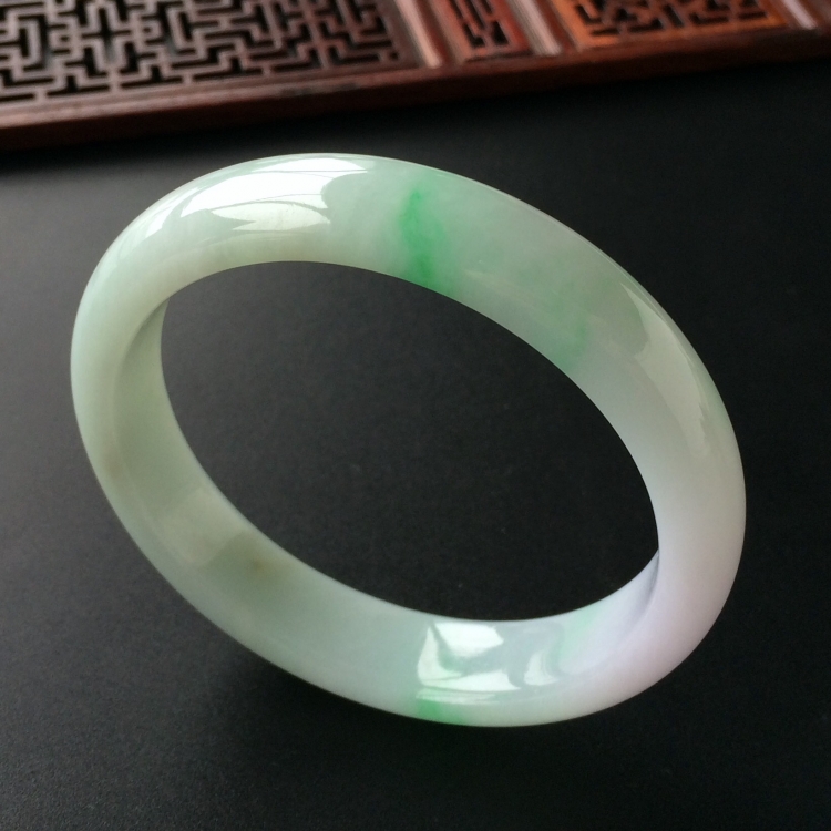 (超值推荐)糯冰种飘翠手镯(60.5mm)