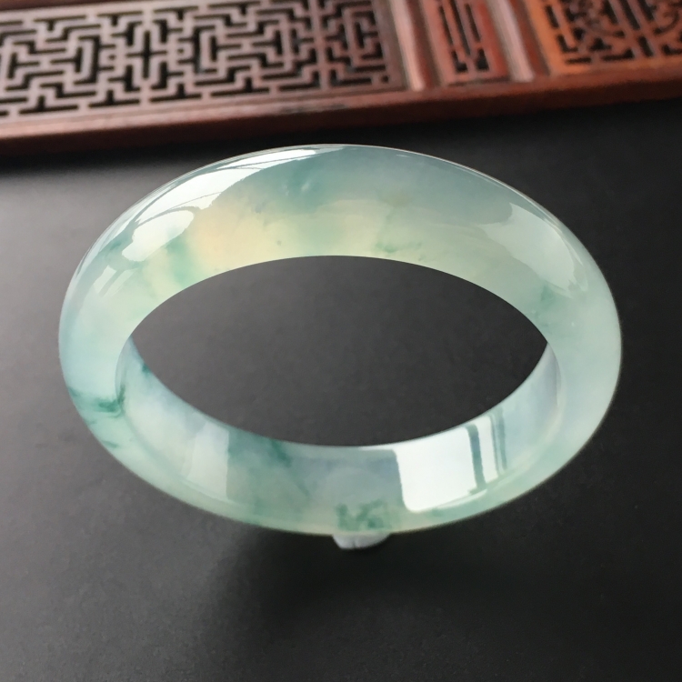 (超值推荐)冰种飘花手镯(56.6mm)