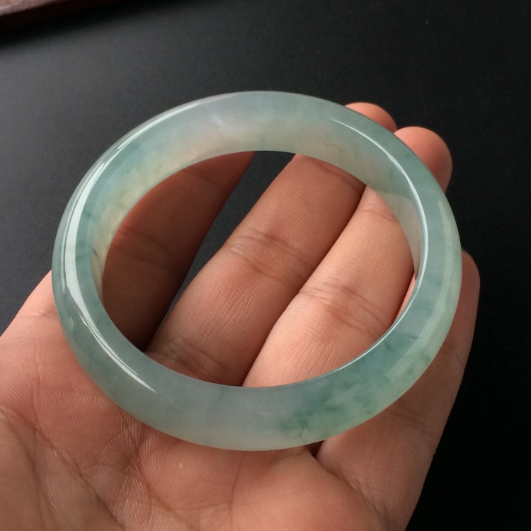 (超值推荐)冰种飘花手镯(56mm)