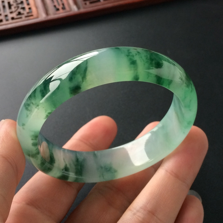 (超值推荐)冰种飘花手镯(56.9mm)