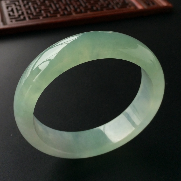 (超值推荐)冰种晴水手镯(54mm)
