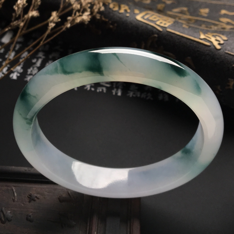 （超值推荐）冰种飘花手镯（58mm）
