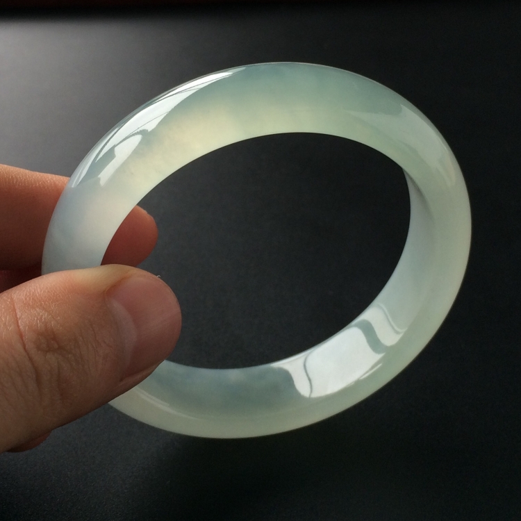 (超值推荐)冰种晴水手镯(55.8mm)