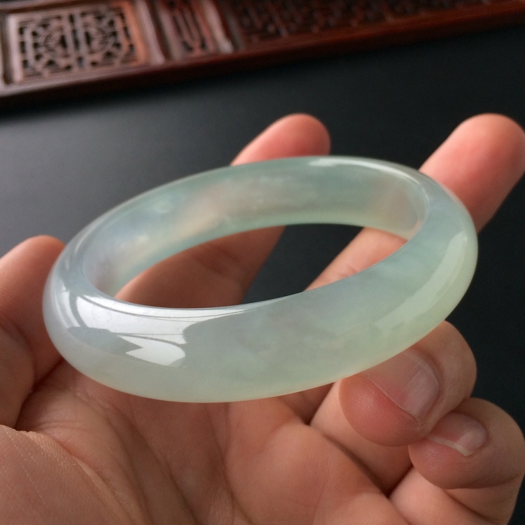 (超值推荐)冰种晴水手镯(55.8mm)