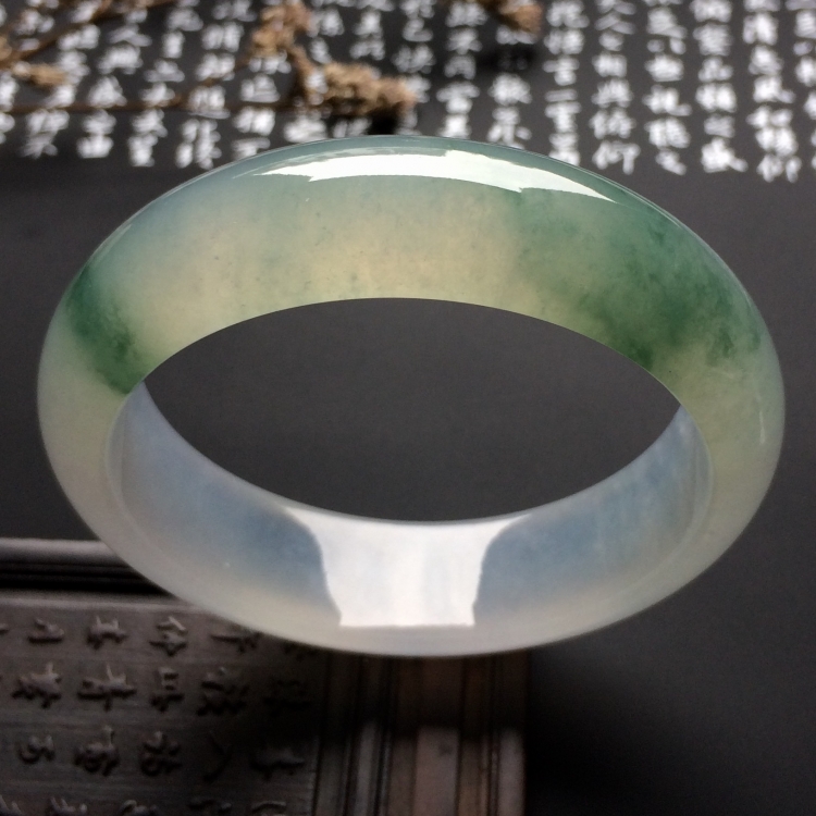 （超值推荐）冰种飘花手镯（54.8mm）