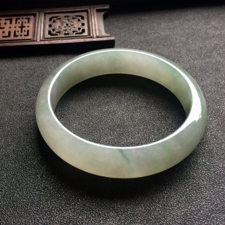 （超值推荐）糯冰种晴水手镯（57mm）