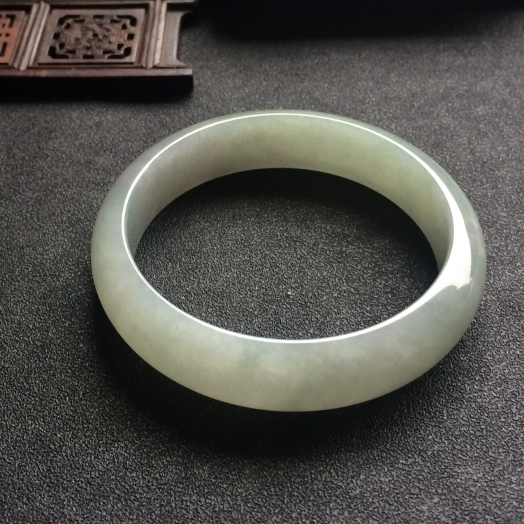 （超值推荐）糯冰种晴水手镯（57mm）