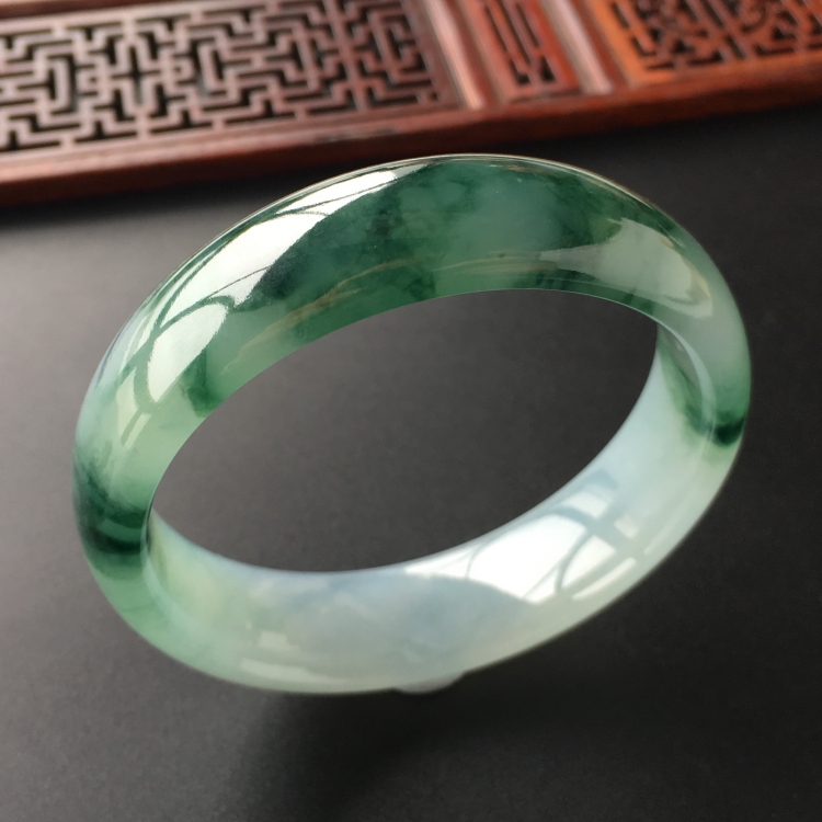 (超值推荐)冰种飘花手镯(58.8mm)