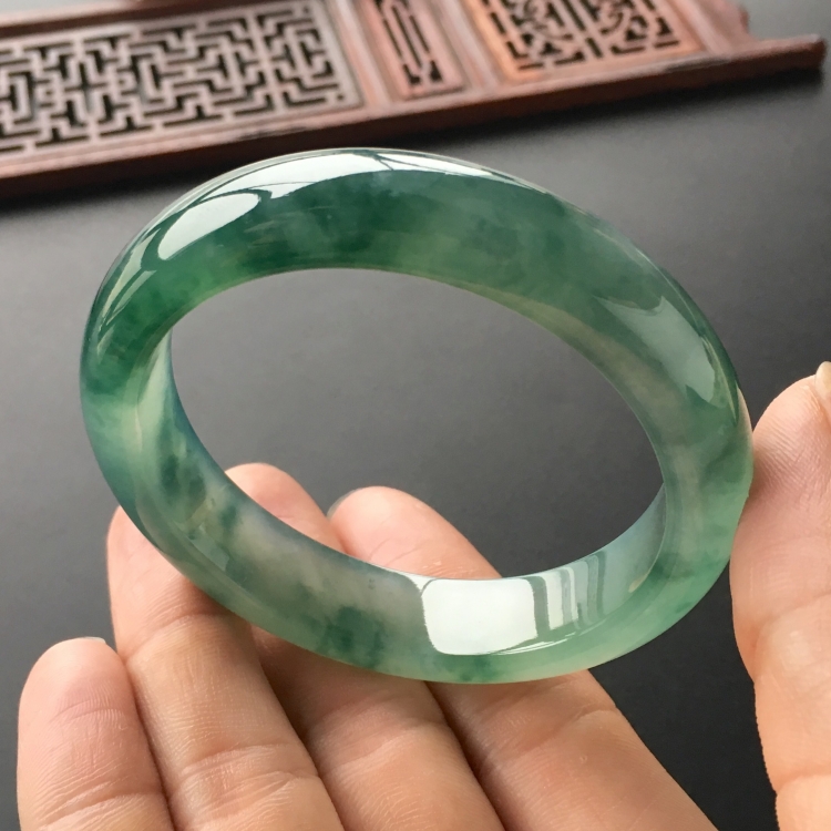 (超值推荐)冰种飘花手镯(54mm)
