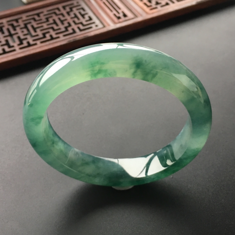 (超值推荐)冰种飘花手镯(54mm)