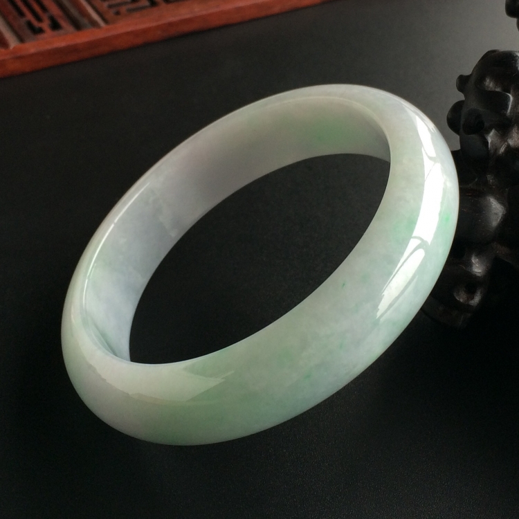 (超值推荐)糯冰种淡紫罗兰手镯(56.1mm)