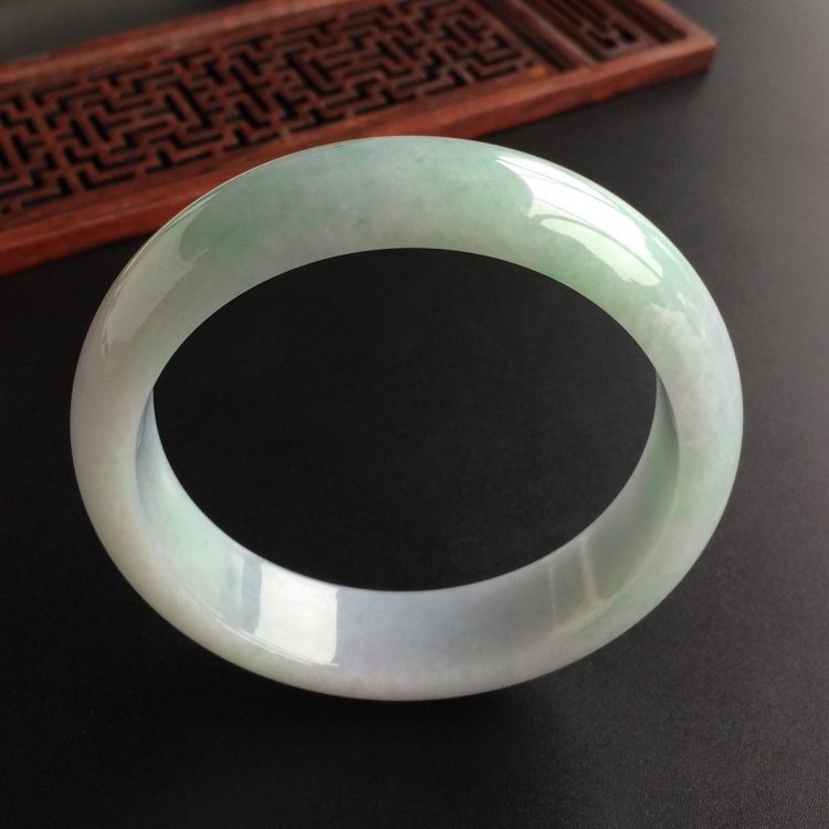 (超值推荐)糯冰种淡紫罗兰手镯(56.1mm)
