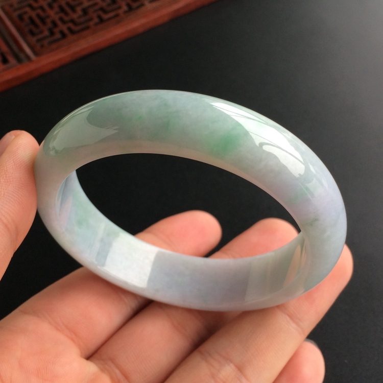 (超值推荐)糯冰种淡紫罗兰手镯(56.1mm)