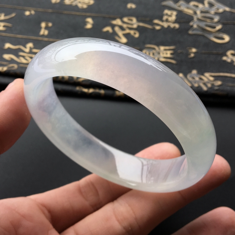 (超值推荐)冰种淡晴水手镯(58.6mm)